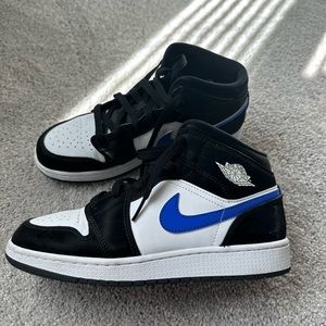Youth Jordan 1 Mid